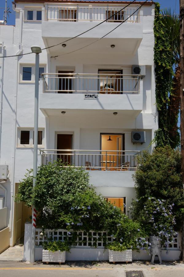 Semeli Stalis Apartments Eksteriør bilde